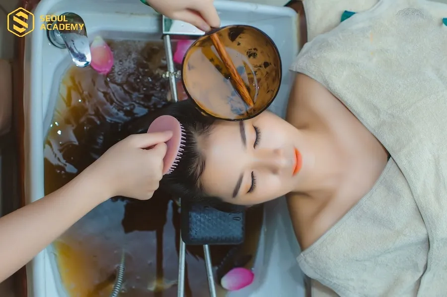 Gội đầu dưỡng sinh bản chất mang đến nhiều lợi ích tuyệt vời cho sức khỏe Gội đầu dưỡng sinh bản chất mang đến nhiều lợi ích tuyệt vời cho sức khỏe