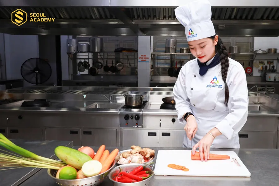 Đầu bếp – công việc thú vị cho người số 6