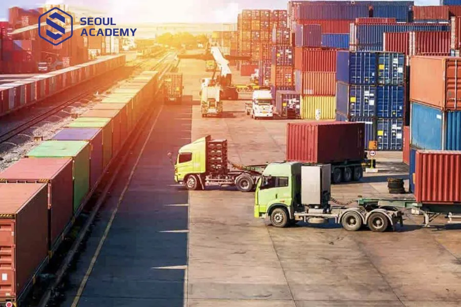 Logistics và Quản lý chuỗi cung ứng là một ngành hấp dẫn hiện nay