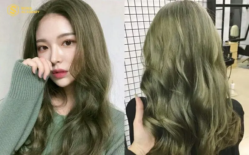 Mái tóc màu xanh rêu sáng vô cùng cá tính và rực rỡ