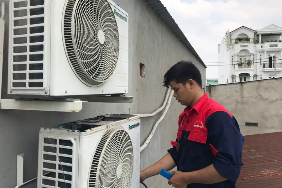 Trường đào tạo nghề HPCOM Việt Nam tạo điều kiện để học viên thực hành nhiều hơn học lý thuyết