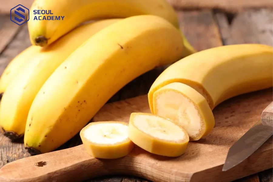 Tránh ăn chuối để tránh trượt vỏ chuối