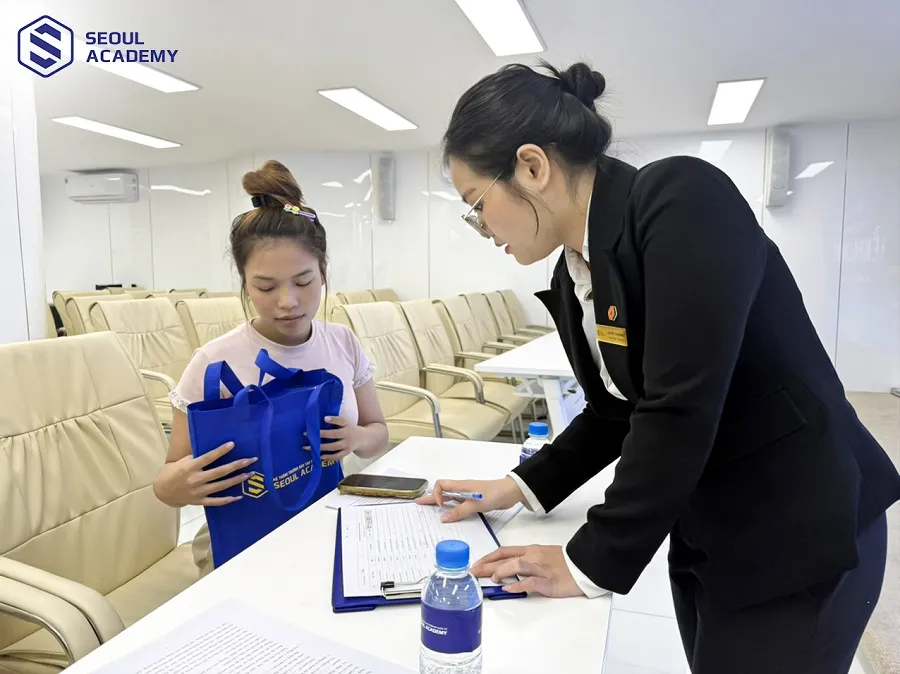 Seoul Academy đa dạng khóa học làm đẹp rất phù hợp với các bạn trẻ tốt nghiệp THCS