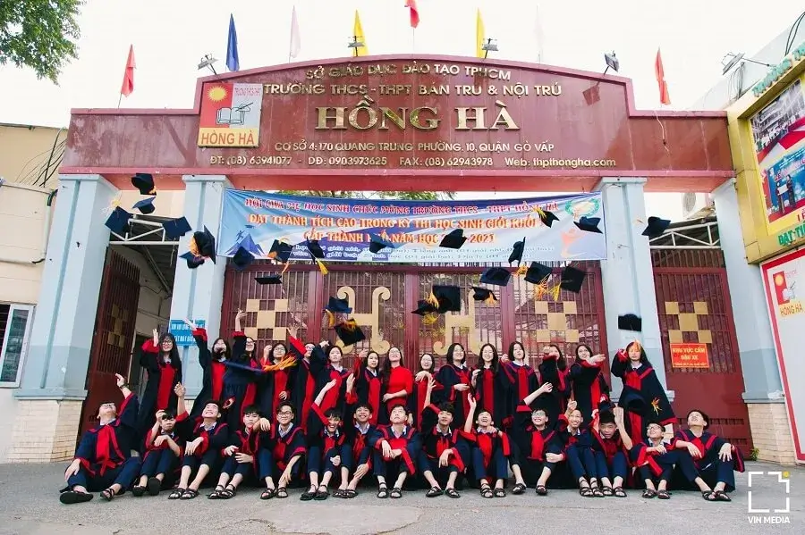 Trường Hồng Hà được đánh giá có mức học phí hợp lý, phù hợp với nhiều đối tượng khác nhau