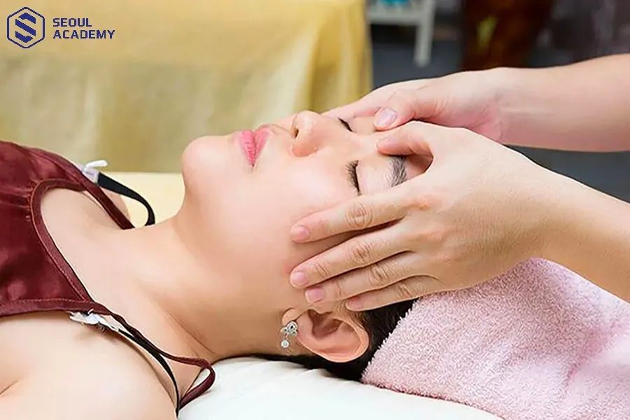 Bấm huyệt đúng kỹ thuật giúp cơ thể thư giãn Bấm huyệt đúng kỹ thuật giúp cơ thể thư giãn