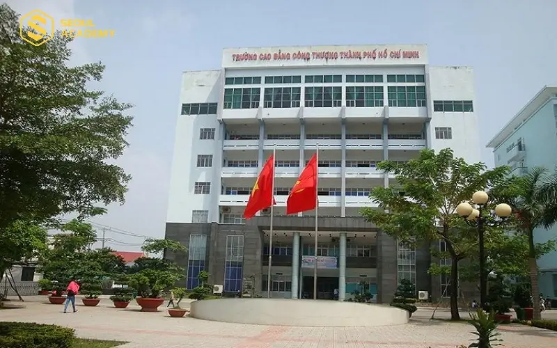 Đội ngũ giảng viên tận tâm