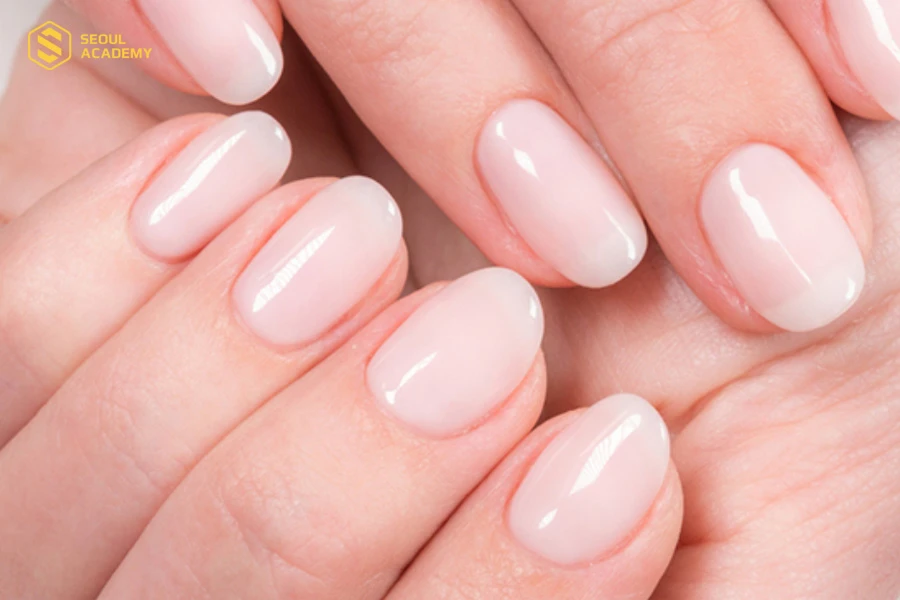 Form móng tròn phù hợp với nhiều kiểu bàn tay khác nhau