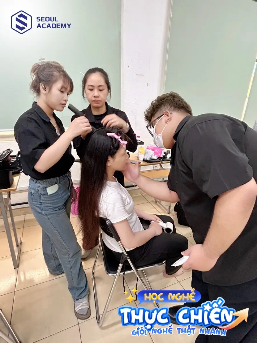 Phần lớn mức thu nhập của các chuyên viên trang điểm ở Việt Nam đều khá cao