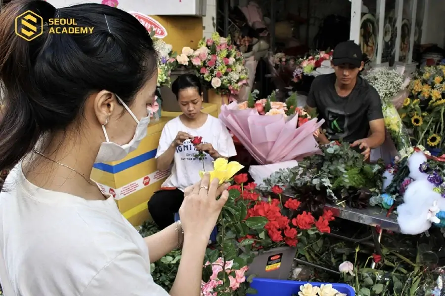 Mức thu nhập của thợ cắm hoa khá cao