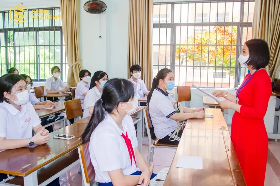 Lớp học quy chế thi thường không bắt buộc