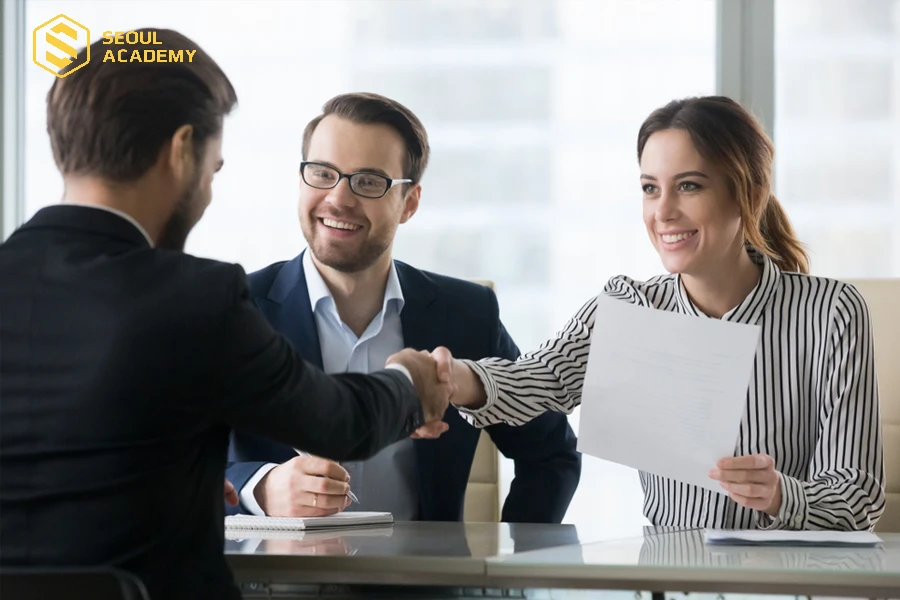 Nhiều nhà tuyển dụng vẫn có thiện cảm với những người không xăm hình hơn người có hình xăm