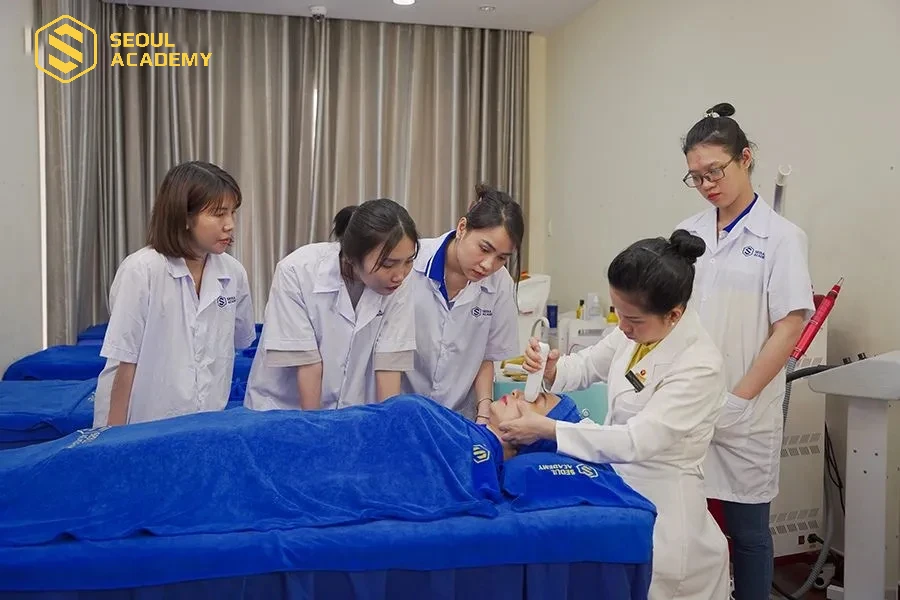 Học viên nhận được đa dạng quyền lợi khi đăng ký học tại Seoul Academy