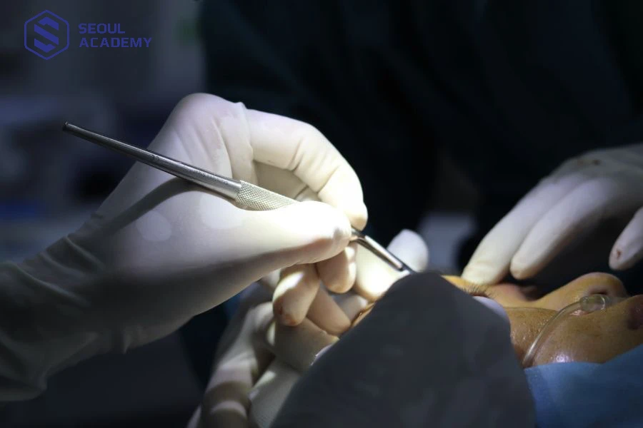 Vinb Academy với khóa học cắt mí uy tín