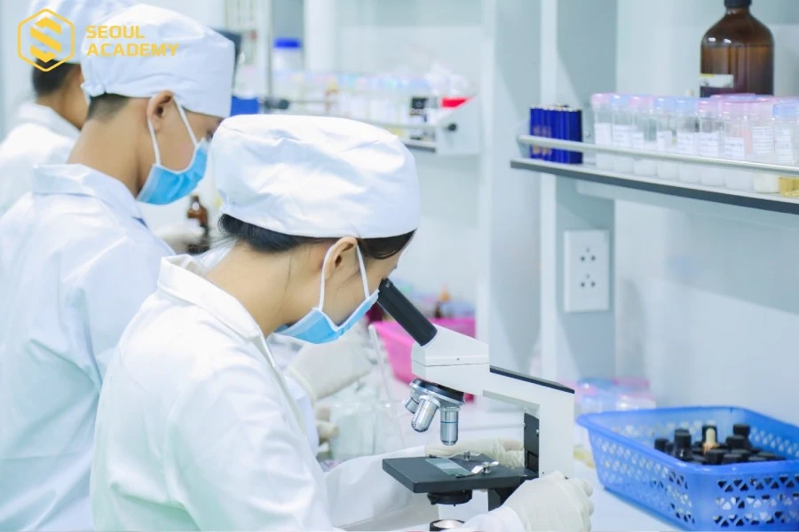 Xác định các khối thi tự nhiên khi chọn ngành Hóa mỹ phẩm