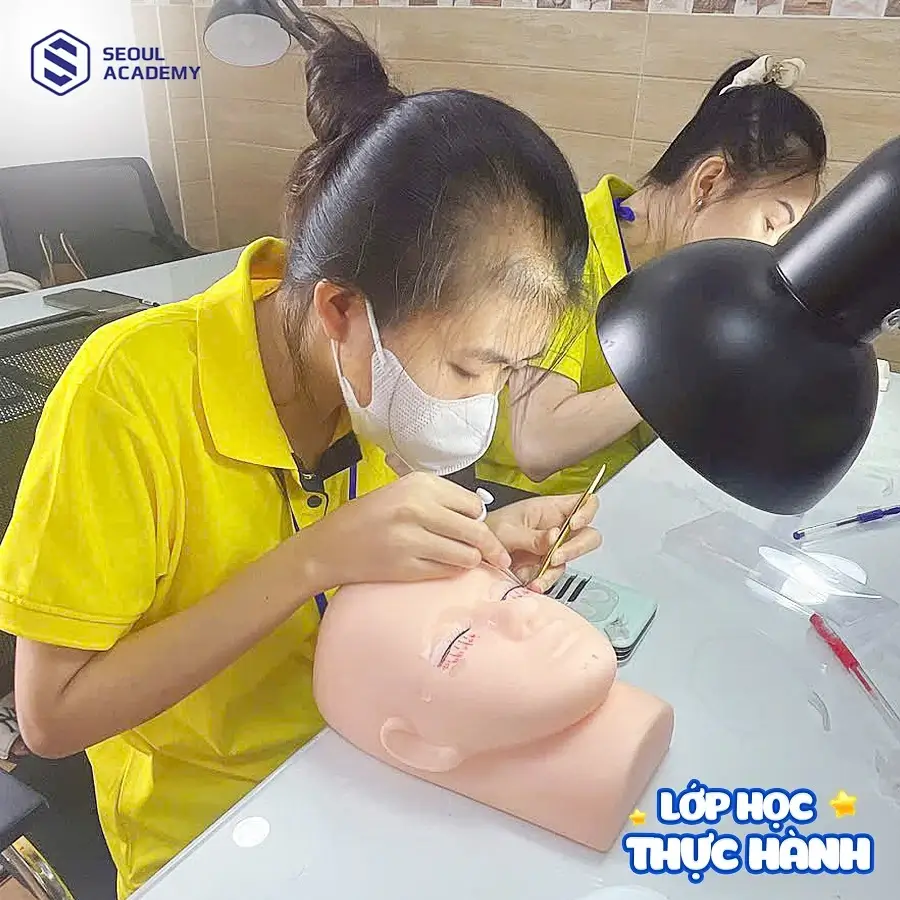 Bạn sẽ được trang bị nền tảng lý thuyết trước khi bắt đầu thực hành các kỹ thuật nối mi