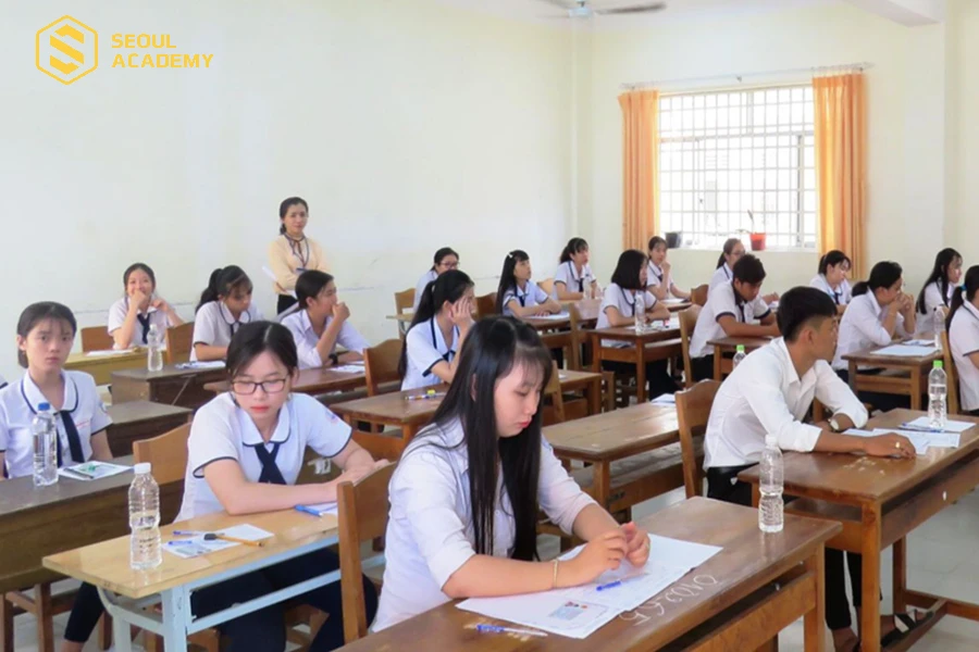 Nhiều thí sinh lựa chọn thi lại Đại học