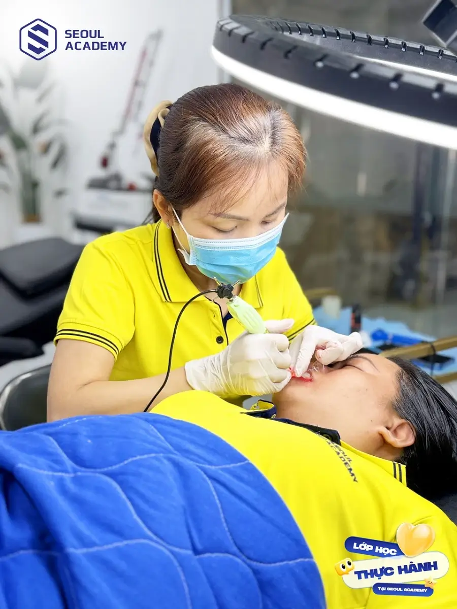 Khoá học Phun xăm thẩm mỹ với nội dung học được biên soạn đầy đủ, rõ ràng, chi tiết