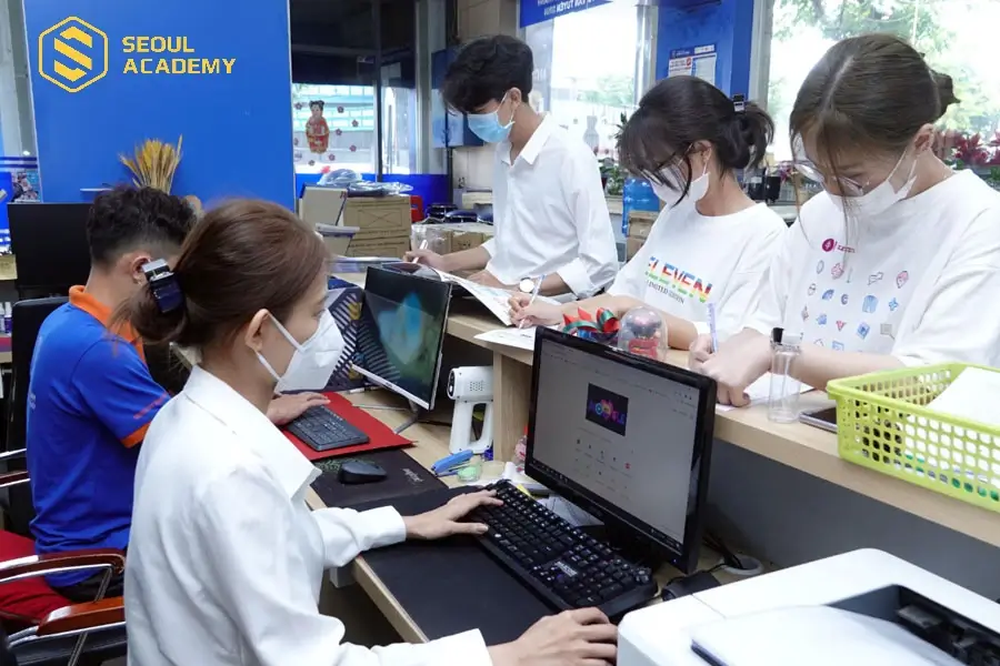 Sinh viên năm 3 vẫn có thể chuyển ngành