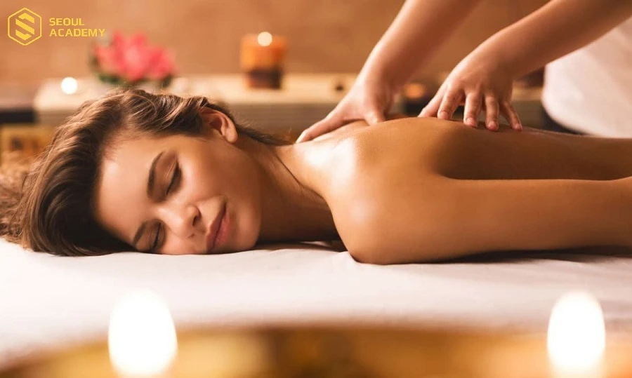 Quá trình massage tác động sâu đến các lớp cơ gây ra cảm giác đau sau khi thực hiện Quá trình massage tác động sâu đến các lớp cơ gây ra cảm giác đau sau khi thực hiện
