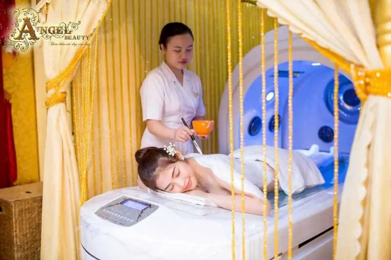Hệ thống thẩm mỹ Angel Beauty Spa cũng nổi tiếng với dịch vụ tắm trắng