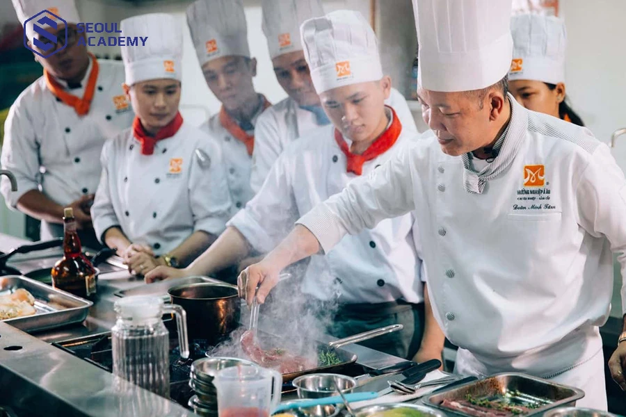 Học nghề bếp ở Biên Hòa tại Hướng Nghiệp Á Âu