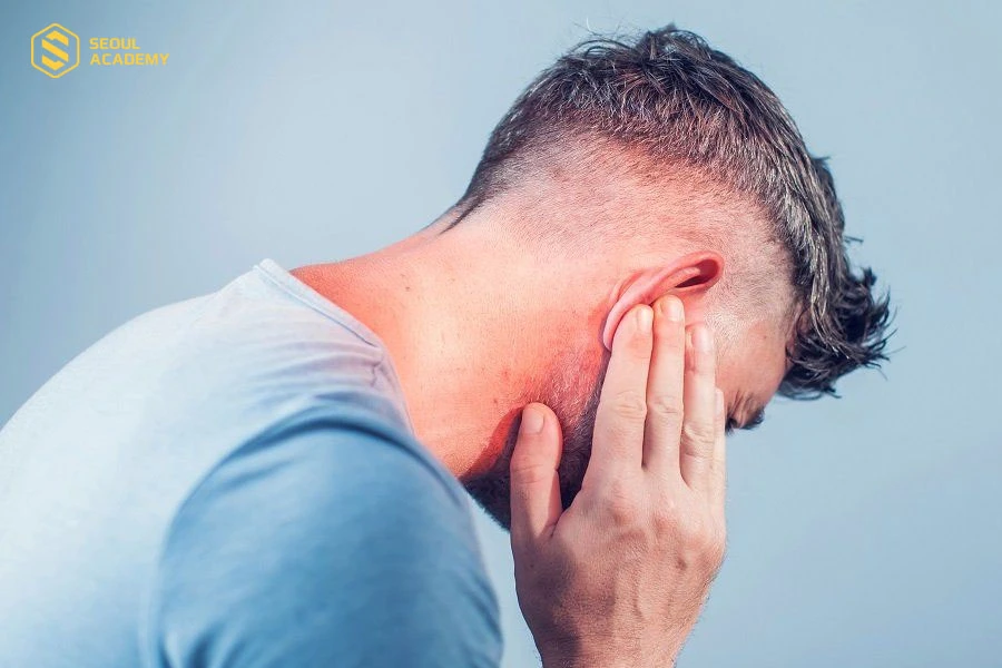 Điềm báo của ù tai trái sẽ ẩn chứa ý nghĩa riêng theo từng khung giờ