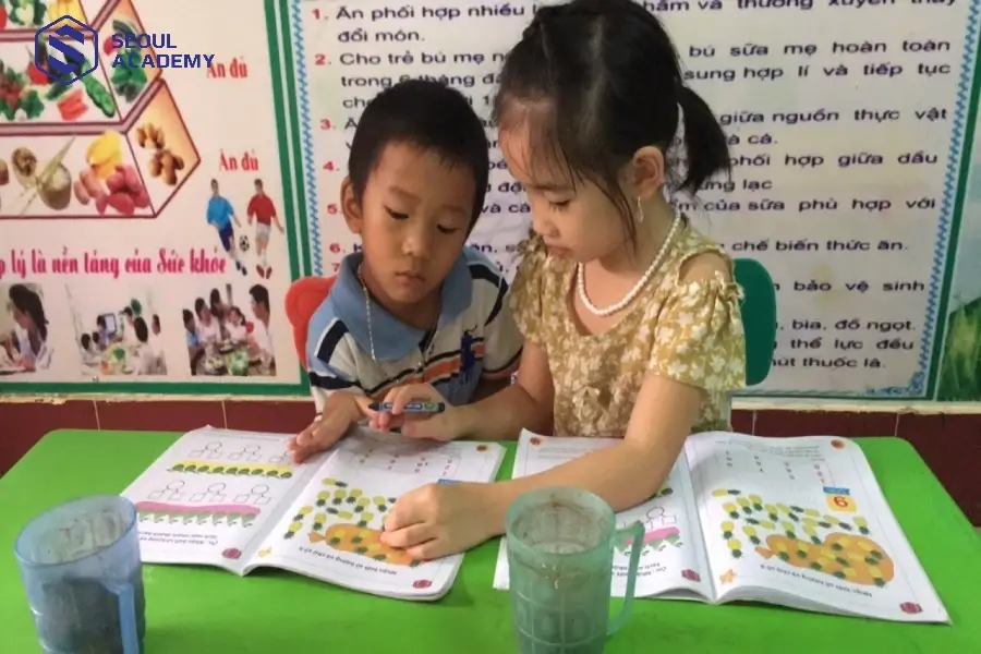 Trông trẻ là công việc yêu cầu sự kiên nhẫn rất cao