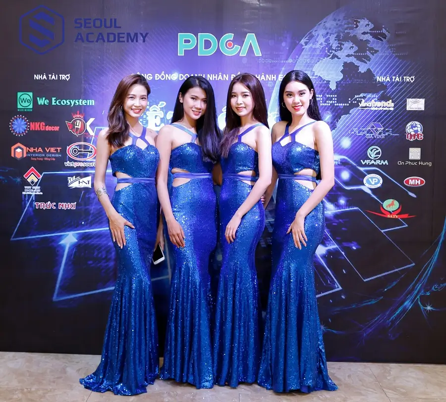 Công việc PG/PB cho các sự kiện yêu cầu về chiều cao và khuôn mặt sáng