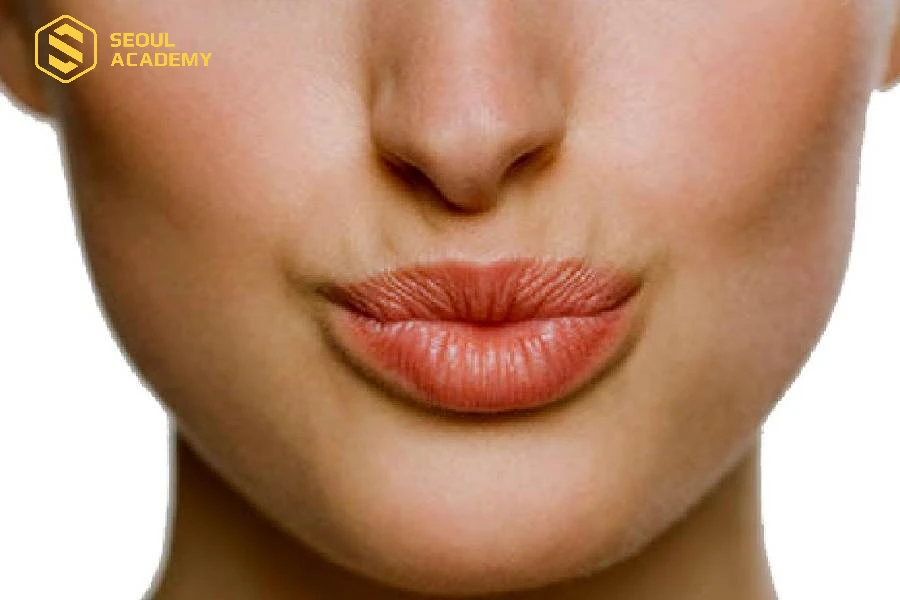 Nước ép từ trái cây giúp đôi môi lên màu đẹp hơn