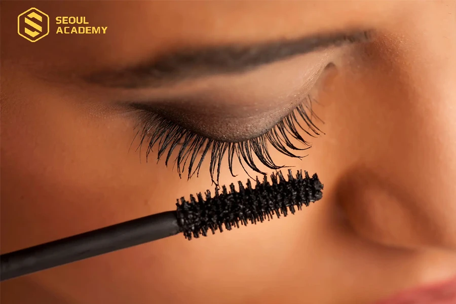 Tránh dùng mascara sau khi nối mi