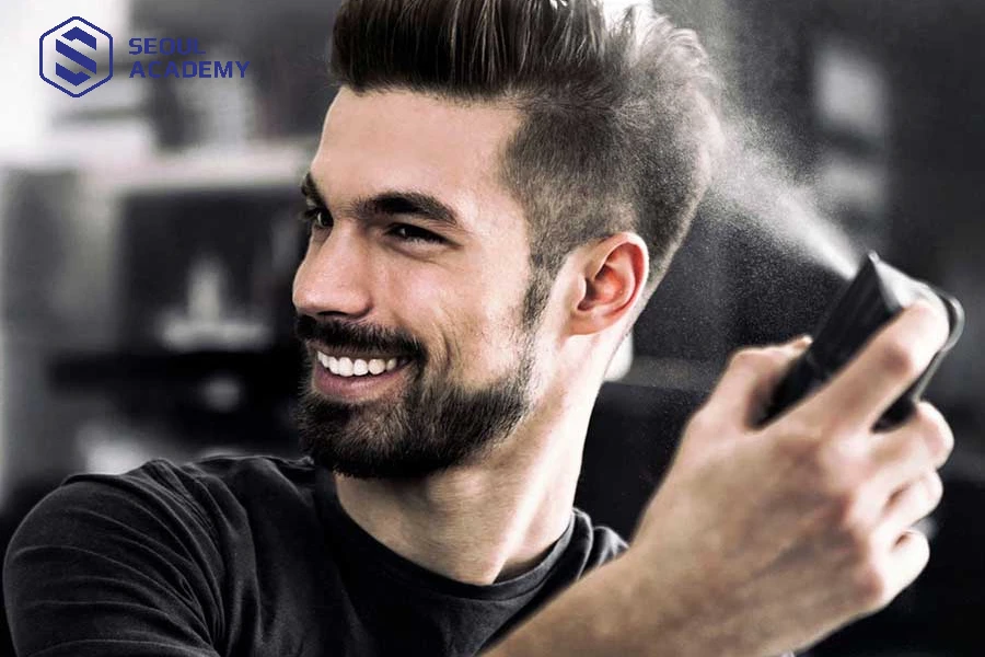 Xịt dưỡng tóc thường xuyên sẽ giúp mái tóc đẹp hơn