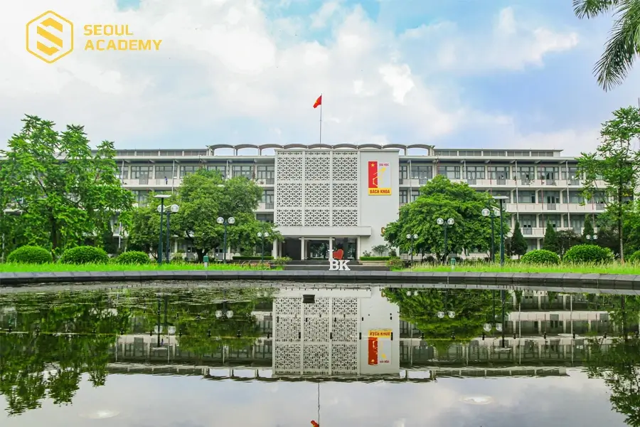 Đại Học Bách Khoa Hà Nội là một trong những trường điểm của toàn quốc