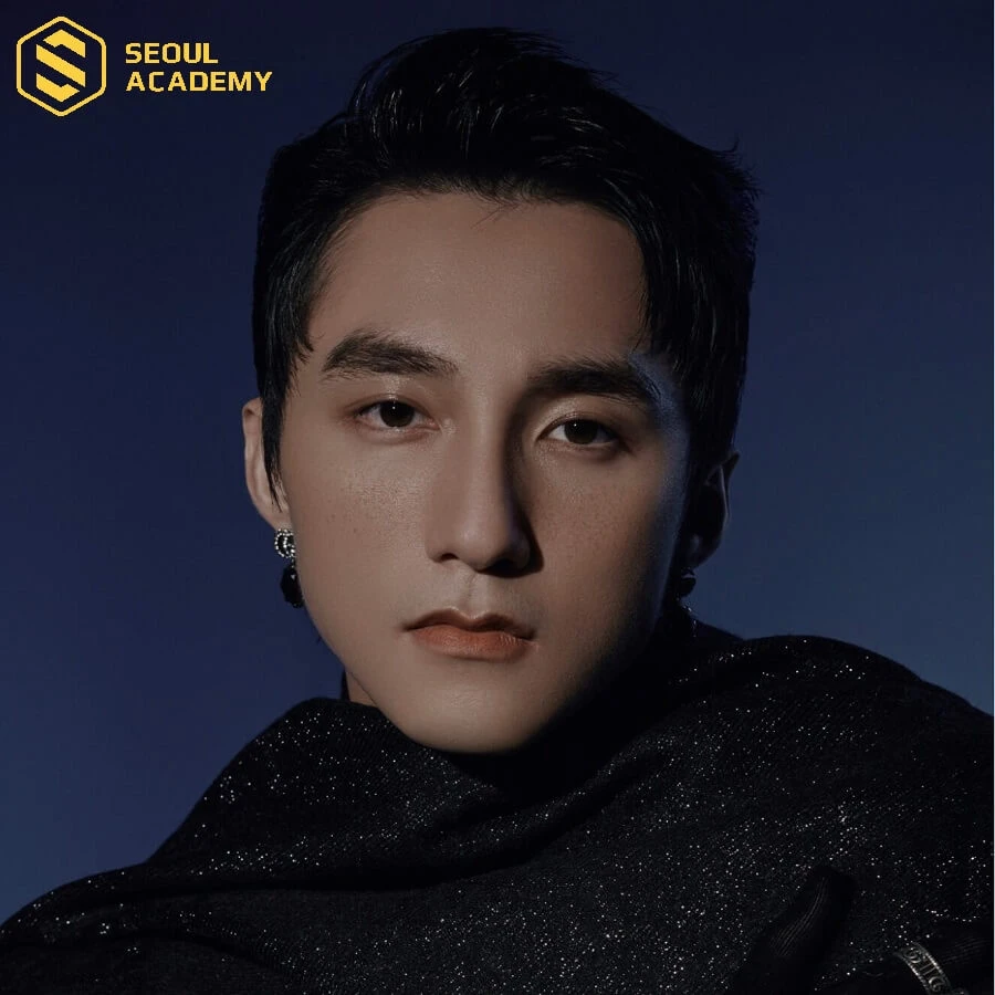 Những người nam giới sở hữu mày ngang rậm là người cực kỳ thông minh, nhạy bén