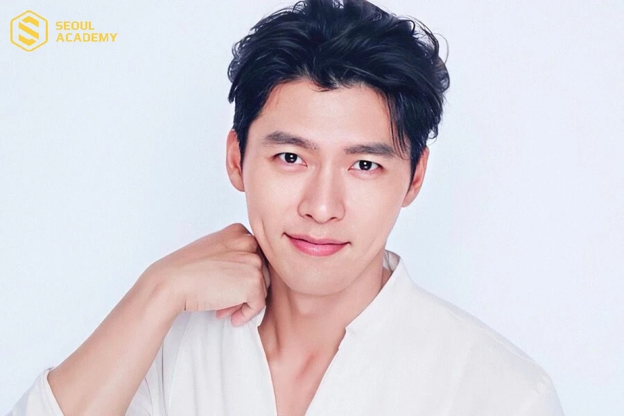 Đàn ông có mày rậm kết hợp mắt một mí là tướng mày tốt, mang đến phú quý cho chủ sở hữu