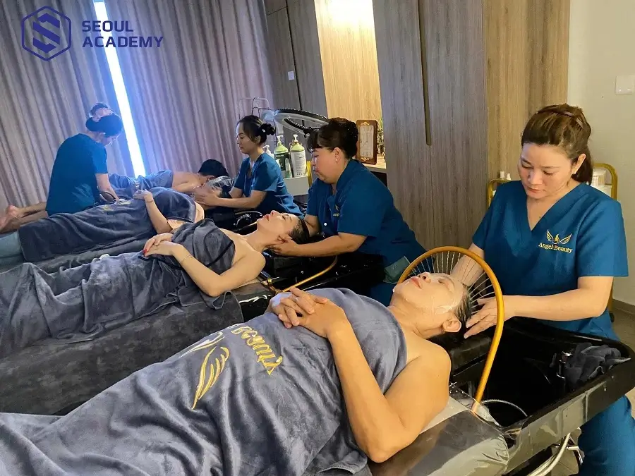 Học nghề chăm sóc da với các xu hướng làm đẹp hiện đại tại Angel Ceauty
