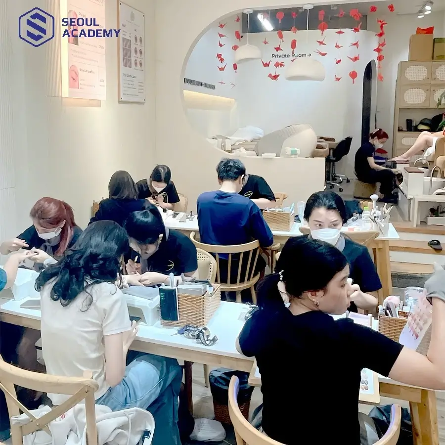 Khóa học nail tại Little Beauty nổi bật với lộ trình đào tạo bài bản