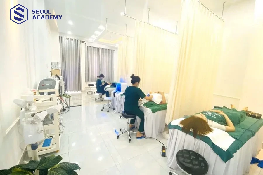 Trung tâm đào tạo nghề Main Beauty là địa chỉ đào tạo nghề massage mặt uy tín tại TPHCM