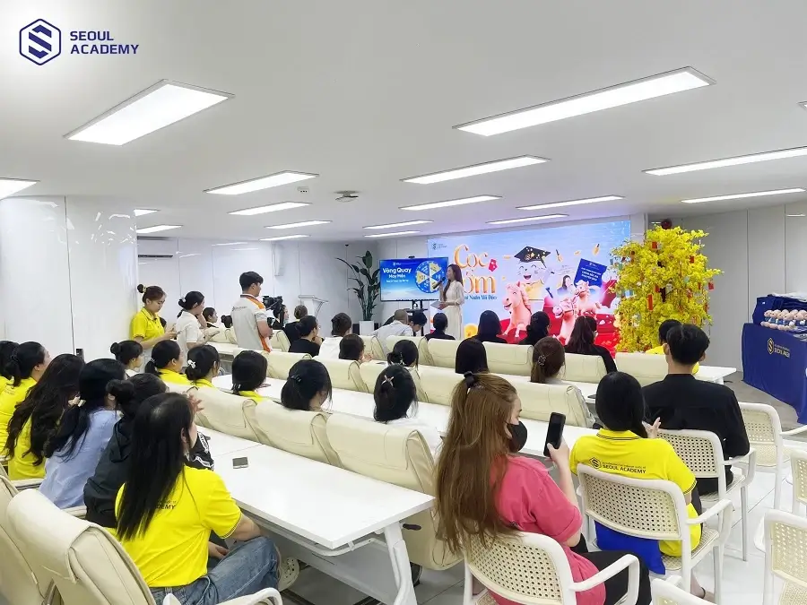 Toàn cảnh không khí sôi động tại buổi lễ khai xuân Seoul Academy