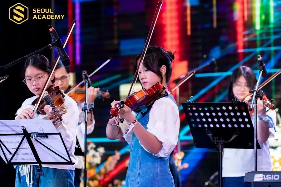 Học viên tại Việt Thương Music School được rèn luyện kỹ năng tại các buổi biểu diễn