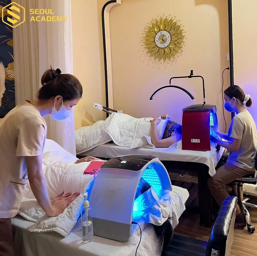 Người mệnh Hỏa phù hợp làm các dịch vụ điều trị chuyên sâu