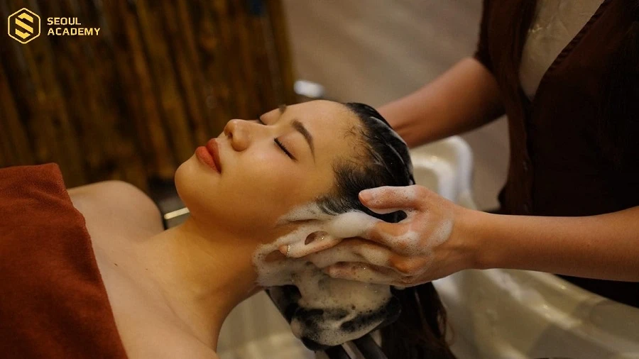 Người mệnh Thủy rất thích hợp kinh doanh dịch vụ spa thư giãn, gội đầu dưỡng sinh