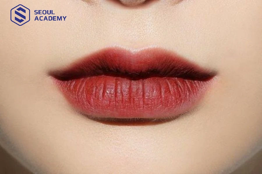 Phun môi màu hồng nâu giúp bạn nổi bật