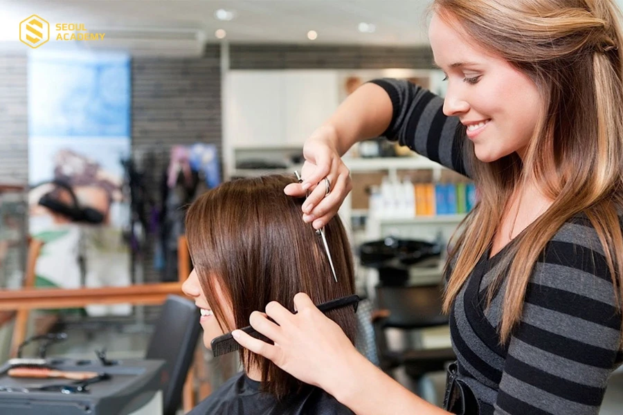 Thợ tóc thường chịu áp lực từ những vụ khách khó tính