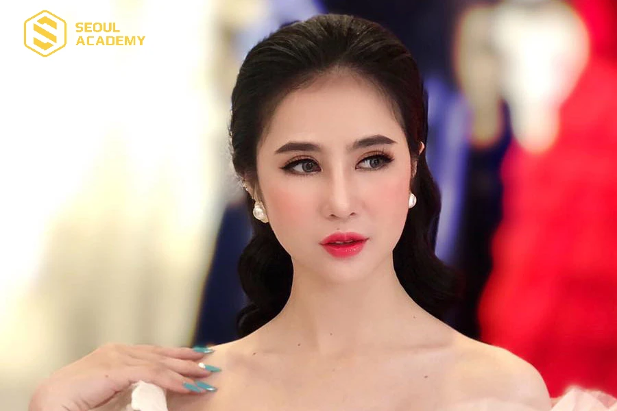 Kim Thùy Makeup & Wedding với khách hàng cực xinh