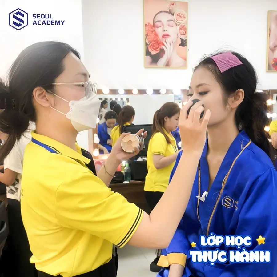 Khoá học makeup của Seoul Academy chú trọng thực hành