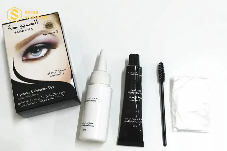 Thuốc uốn mi quyết định độ bền của mi uốn