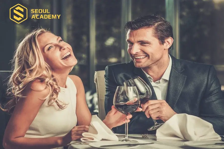 Nam nữ sở hữu đặc điểm này thường rất thông minh, nhạy bén