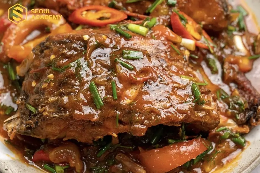 Món cá sốt cà chua vô cùng hấp dẫn