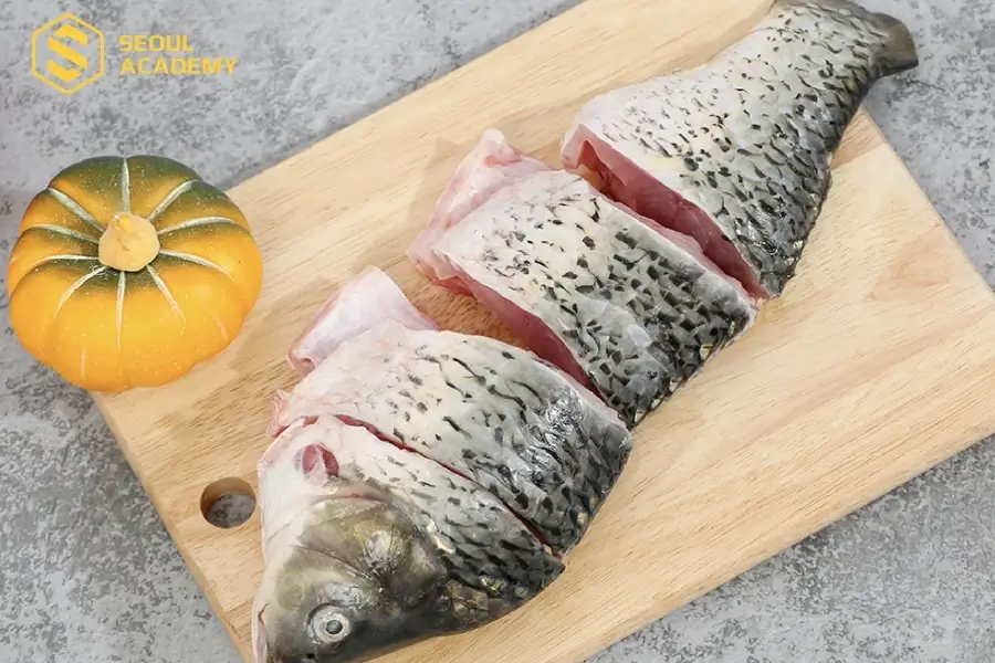 Làm cá thật sạch trước khi chế biến