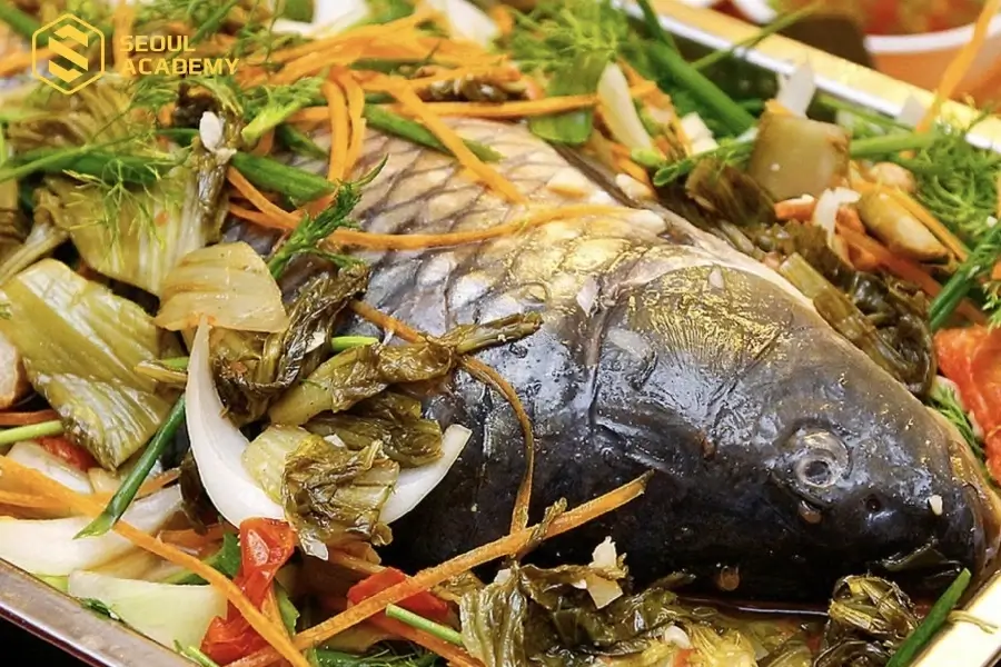 Cá chép om dưa chua mặn siêu bắt cơm